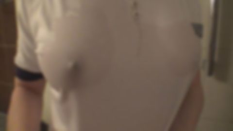 【初撮り！生中出し！】＜爆乳Fカップ元地方アイドル(19)＞透けるような色白美ボディ♥美**のウブなオマンコは精液をごくごく飲んでドロドロでした！