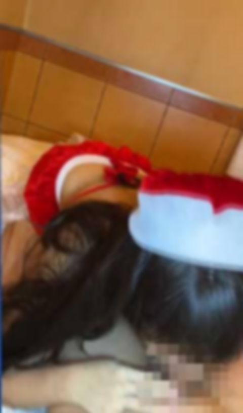 *のようなサンタさんが僕の肉棒を舐めてくれました。我慢できず素敵なサンタの巨乳にぶっかけちゃいました。
