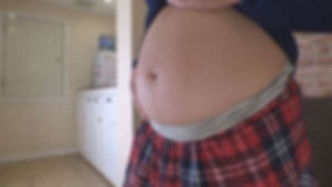 【着エロ個人撮影会】＜爆乳Ｈカップ臨月妊婦＞パンティ激食い込みでオマンコびちょびちょ！食い込み過ぎてビラビラ、膣穴見えまくり！「あんまり見ないで下さい」と言いながらもオマンコくっぱぁ〜！！