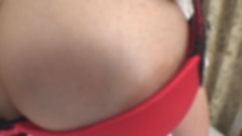 【着エロ個人撮影会】＜爆乳Ｈカップめがね*＞♥オマンコ＆尻穴に食い込んだＴバックをローアングル長回し☆無○正ギリギリまんスジ＆ビラ出しに