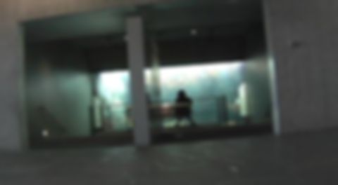 【大胆露出】＜Fカップ爆乳*＞コンビニで下着姿で買い物して店員に見られてヤバかったです！水族館では乳首見せながら観察！ラストはベンチでローターオナニーして声を殺してイってました！！