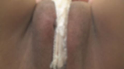 【着エロ個人撮影会】＜爆乳ＦカップＪＤ(18)＞はにかむ笑顔が激カワ❤お尻ふりふりパンティTフロント激クイコミ！ラストはのパイパンおまんこくぱぁ～は最高のオカズ！！