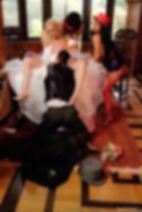 【レビュー特典有】結婚式に参列していた女性客が神*に襲い掛かる…新郎新婦も触発され乱交へ...！【無修正】