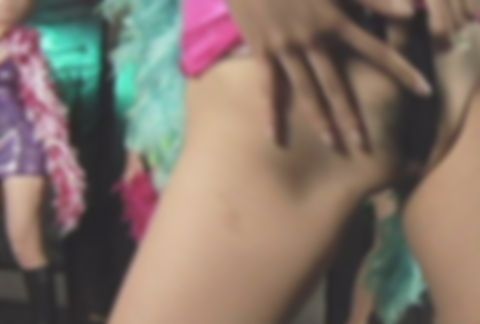 【（18禁）撮影会イベントハプニング】超SSS級美巨乳限定❤ボディコンTバック着衣♪集団エロ乱痴気ダンスｗパンティまんこにグイグイくいこみ挑発！おっぱい＆マン毛ビラビラはみ出し！超アップ長回し！特典付