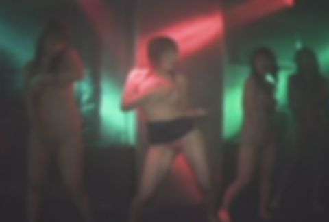 【（18禁）撮影会イベントハプニング】超SSS級美巨乳限定❤ぴちぴちボディコンTバック♪集団えちえちダンス→おサケ飲んでエロかわ度反則的にアップｗ挑発しながらヌギヌギしちゃった！超アップ長回し！特典付