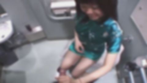 〈激レア入手〉アイドル系爆乳ハーフ*！おこずかい欲しさにファミレス店内露出＆多目的トイレで手コキフェラ！マジヤバ！