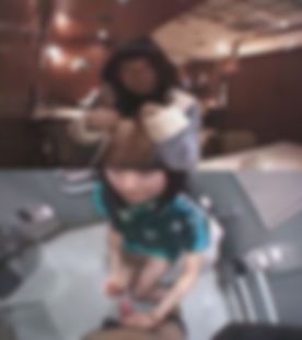 〈激レア入手〉アイドル系爆乳ハーフ*！おこずかい欲しさにファミレス店内露出＆多目的トイレで手コキフェラ！マジヤバ！