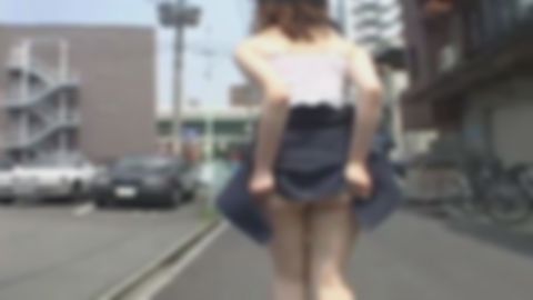 【野外露出】女子大生Gカップぴたムチ服で野外散歩！ノーパンお毛々＆爆乳おっぱいを赤面羞恥露出初体験！