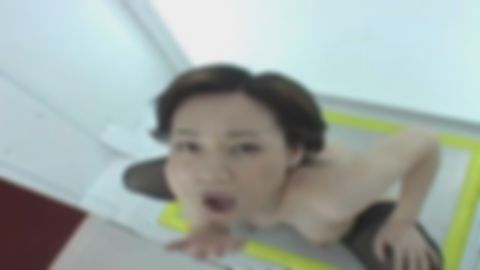 【Gカップ変態妻】白昼人が行き交う公園で激イキ大胆オナニー発情中！プリクラ全裸露出でオマンコうずきまくり！！