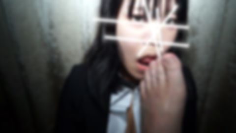 【無】裏就活_態度は悪いが感度はよろしいリクスーGカップをビンタで躾けて肉どれい。その後は素直にアナルと足舐めそしてパイズリ。中出し精子をローション代わりに手マンされる入社前研修