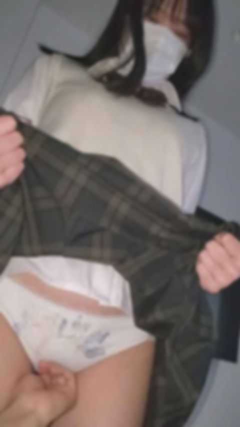 中出し同学年男子にバレ…～色白巨乳②～