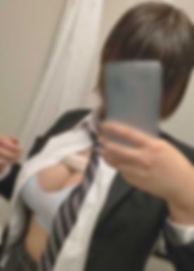 【2005年生】Hカップ爆乳①爆乳揺らしハメ撮り