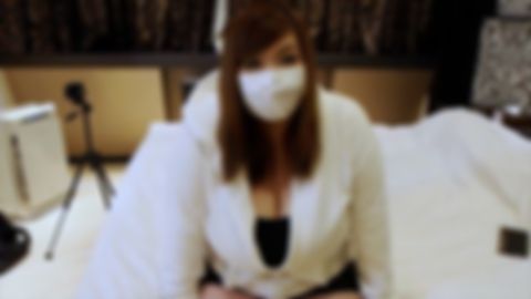 111_【超乳】Kカップがブルンブルンと大暴れ！普段は営業事務のお仕事頑張ってます♪仕事でストレス溜まるのでたまに出会い求めて発散しますKカップ25歳OL悠里ちゃん第1章【海外版】