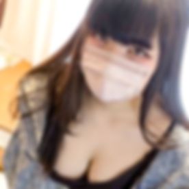 【初撮影】【巨乳】【無】2作連続最年少記録更新。【神待ち】を保護して初パイズリ・初生挿入・初中出しの三冠達成です♥