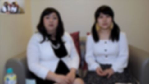500円！212_【志乃と逝く】「ろり」と「マダム」混ぜるな危険！淫乱マダム志乃さんと敏感即逝く雑魚まんこ由美ちゃんが濃厚レズ＆4P逝きまくり！志乃さん第2章＆由美ちゃん第3章with唯奈【海外版】