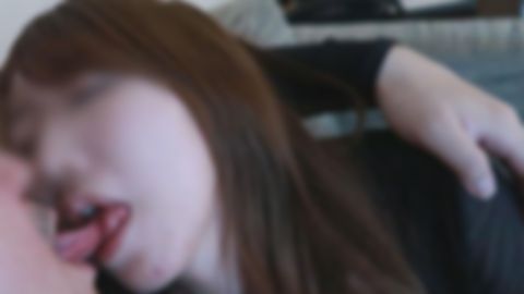 [ジュポジュポいやらしい音たててチンポをしゃぶりつくす素人女子！]（個撮)フォロワー5万人！元地下アイドルのオフパコ術、エチエチな爆乳Ｇカップまんこに騎乗位で中出し～絞りとられちゃいました！レビュ特典
