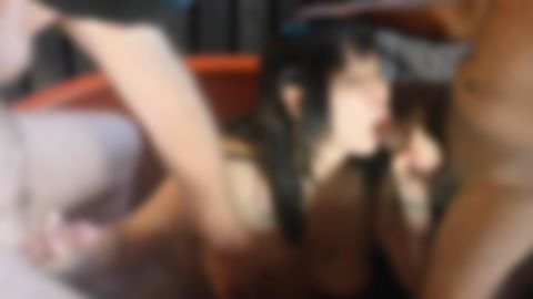 【無.再贩】Jカップ爆乳美女初撮り、黒人×白人の極太チンポ2本で激ハメ、汗だくハードコア3Pで2連続生中出し【海外版】特典付