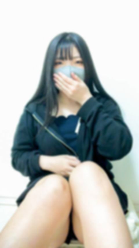 清楚かわいいぽっちゃりJD30 むちこちゃんが帰宅後にそのまま本気イキオナニー