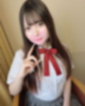 ※8/3まで特割【無修正】2cmも伸びちゃった！！クリちゃんを何度も激しく吸引～本人曰く「クセになっちゃうかも...ね」るりはちゃんに呼んでもらった18歳の天然エロムスメに電マを当ててみたら自らパンツ
