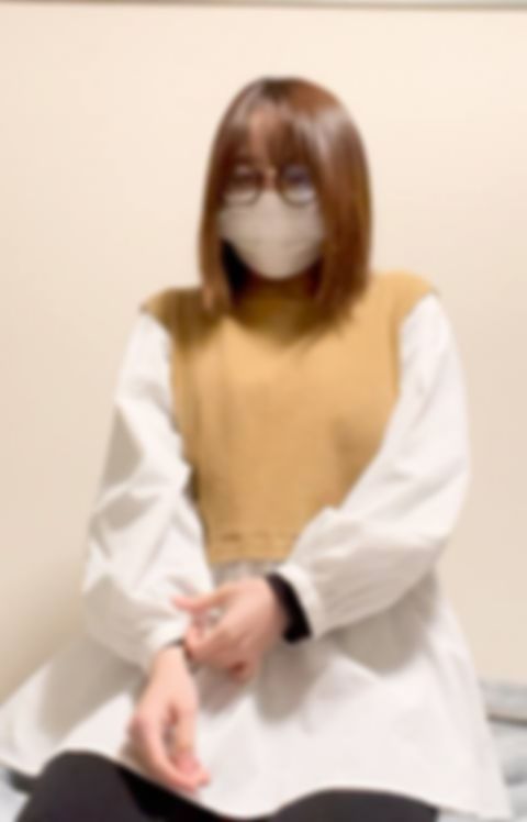 【再販】垢抜けない爆乳な人妻が旦那の留守中にオナニー３