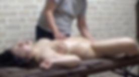 【無】笑顔が可愛い爆乳美女は胸よりも電マ下半身マッサージがお好き？